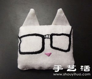 貓咪造型布藝鍵盤墊的手工制作教程 -  itrip.net.cn