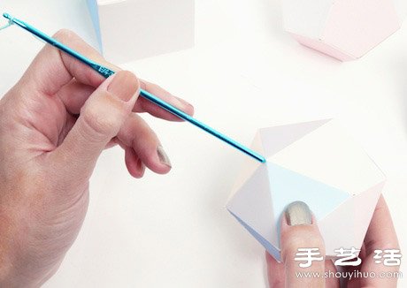 手工剪紙立體掛件的制作方法 -  itrip.net.cn