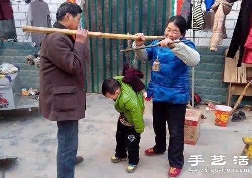小時(shí)候被這樣稱過體重的來冒個(gè)泡撒~~~ -  itrip.net.cn