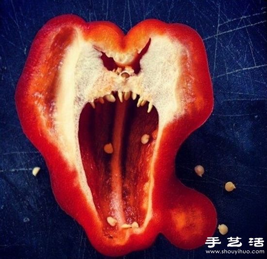 青椒與紅椒創(chuàng)意DIY恐怖表情 -  itrip.net.cn