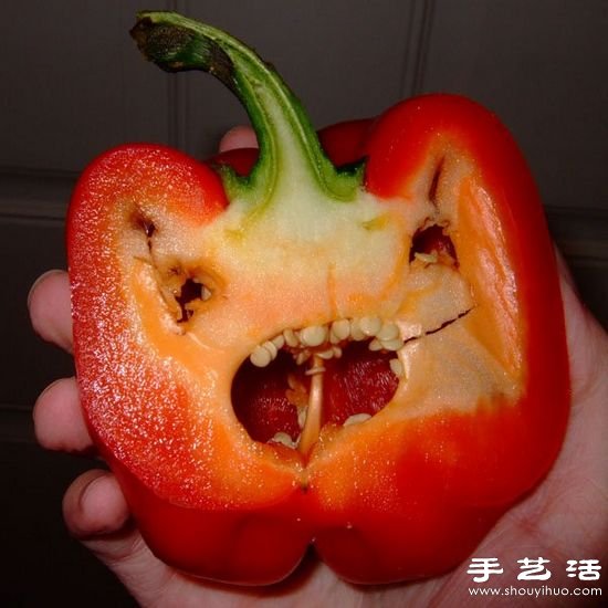 青椒與紅椒創(chuàng)意DIY恐怖表情 -  itrip.net.cn