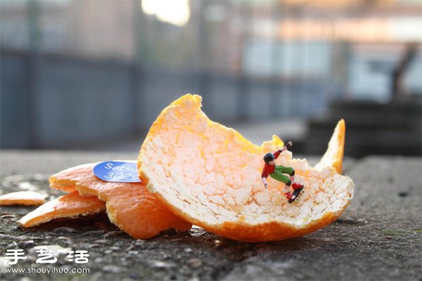 Slinkachu的小小人模型街頭涂鴉藝術(shù) -  itrip.net.cn