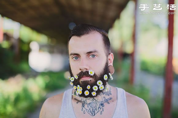 男人胡子上插花你見(jiàn)過(guò)沒(méi)？ -  itrip.net.cn