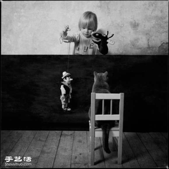 黑白兒童攝影：當(dāng)小女孩遇上貓 -  itrip.net.cn