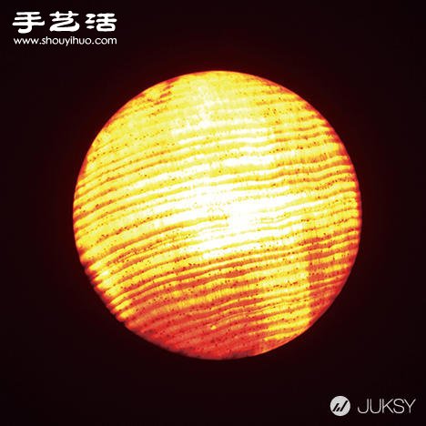 日本藝術(shù)家打造能透出燈光的超薄木頭燈泡 -  itrip.net.cn