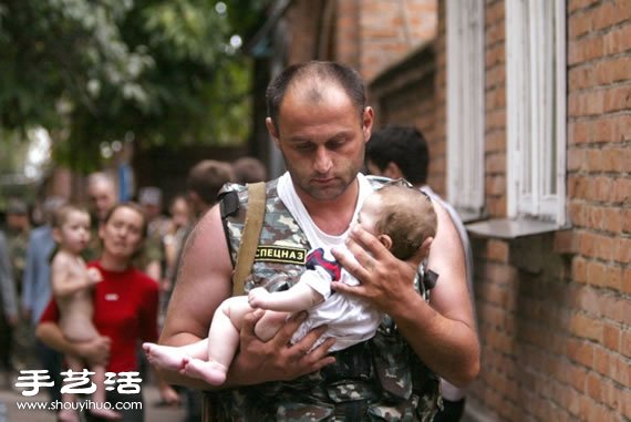 42張照片記錄撼動(dòng)人心的純真人性瞬間 -  itrip.net.cn