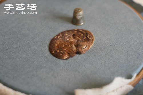 手工刺繡安睡沉睡的梅花鹿圖案圖解教程 -  itrip.net.cn