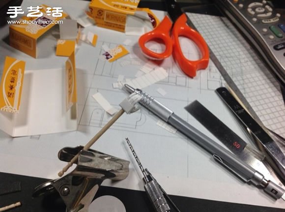 紙盒子手工制作可以變形的擎天柱模型玩具 -  itrip.net.cn