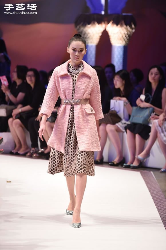 MOISELLE 2014秋冬時裝秀 體會神秘中東情懷 -  itrip.net.cn