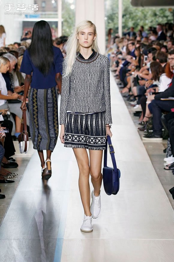 以畫(huà)家為靈感的Tory Burch 2015春季女裝 -  itrip.net.cn