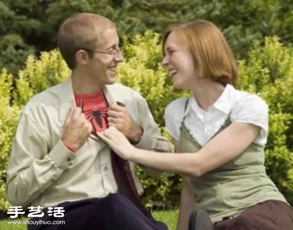 超惡搞的創(chuàng)意婚紗照情侶照，雷死啦！ -  itrip.net.cn