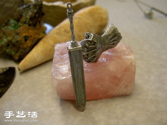 鐵絲手工DIY精致迷你冷兵器小手工藝品 -  itrip.net.cn