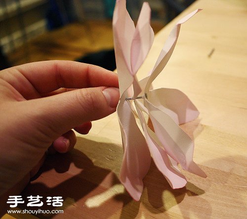 卡紙手工制作漂亮木蘭花的方法圖解教程 -  itrip.net.cn