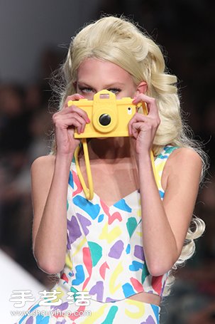 Barbie登上2015米蘭時(shí)裝周春夏女裝伸展臺 -  itrip.net.cn