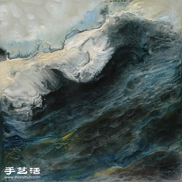 顏料烘烤后繪制出海浪奔騰翻滾的驚人景象 -  itrip.net.cn