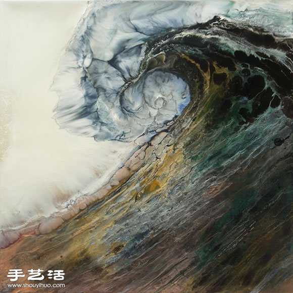 顏料烘烤后繪制出海浪奔騰翻滾的驚人景象 -  itrip.net.cn
