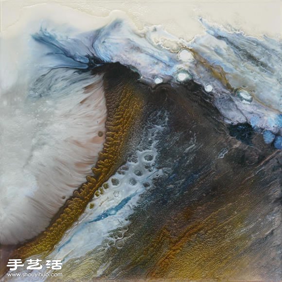 顏料烘烤后繪制出海浪奔騰翻滾的驚人景象 -  itrip.net.cn