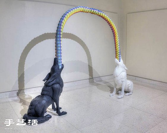利用鉛筆、粉蠟筆手工拼出的立體雕塑作品 -  itrip.net.cn