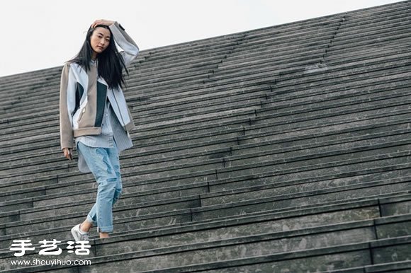 從時(shí)尚街拍中取經(jīng) 必學(xué)牛仔褲穿搭技巧 -  itrip.net.cn