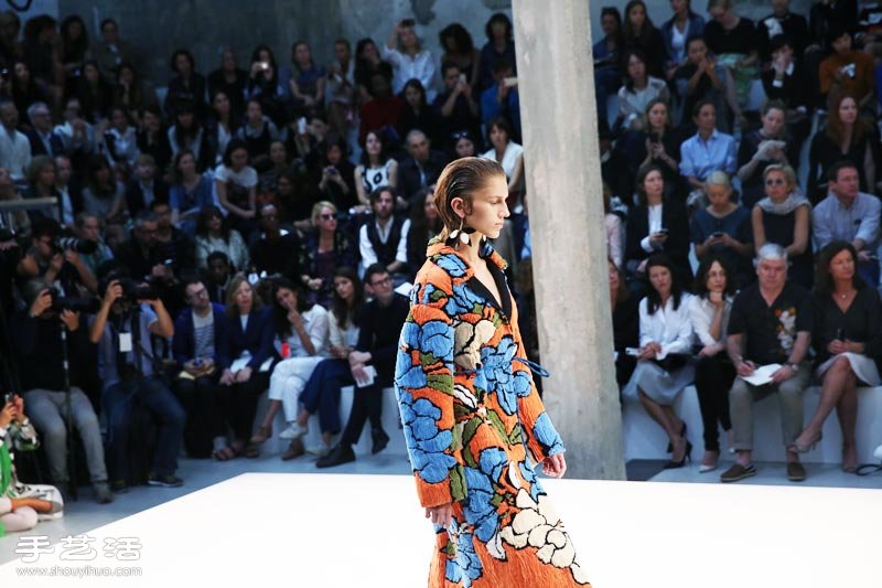 MARNI 位于米蘭的 2015 春夏時尚花市場 -  itrip.net.cn
