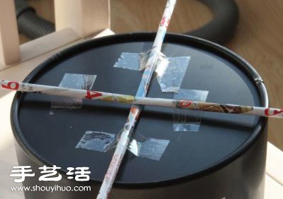 舊雜志廢物利用手工DIY制作花瓶圖解教程 -  itrip.net.cn