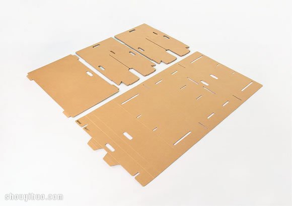 利用瓦楞紙板設計制作的便攜可折疊電腦桌 -  itrip.net.cn