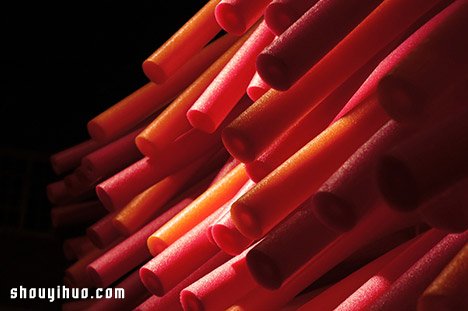 趣味互動裝置 體驗小丑魚在?？写┧蟾杏X -  itrip.net.cn