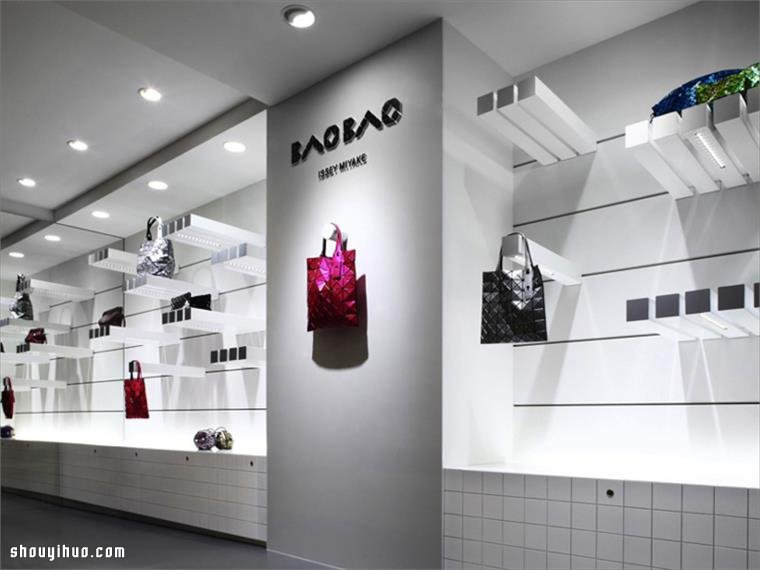 三宅一生 BAOBAO BAGS 的魔術(shù)方塊穿搭術(shù) -  itrip.net.cn