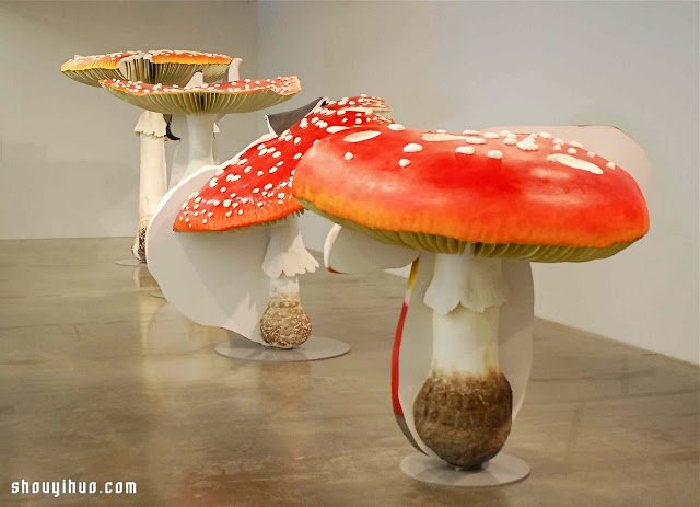 詭異又可愛的巨型蘑菇裝置雕塑作品 -  itrip.net.cn