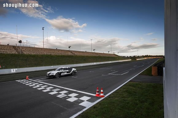 世界最快無人駕駛汽車：Audi RS7 -  itrip.net.cn
