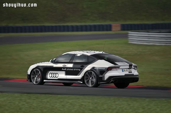 世界最快無人駕駛汽車：Audi RS7 -  itrip.net.cn