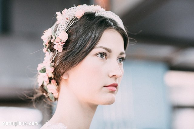 Reem Acra Fall 2015 令人驚艷婚紗頭飾 -  itrip.net.cn