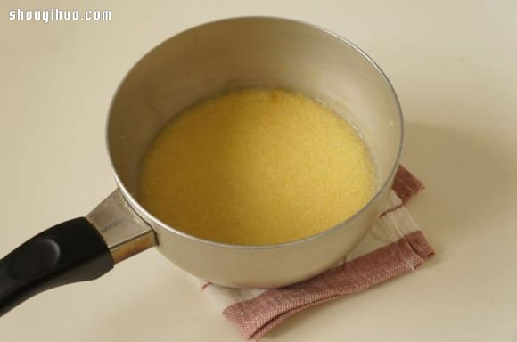 寶寶營養(yǎng)食譜：自制南瓜胡蘿卜米糊的做法 -  itrip.net.cn