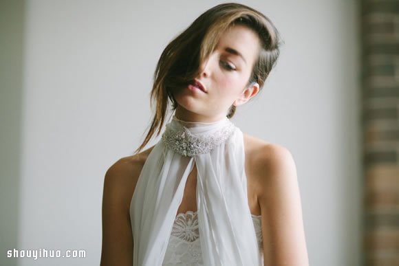 她與蕾絲的愛戀：唯美浪漫的品牌婚紗穿搭 -  itrip.net.cn
