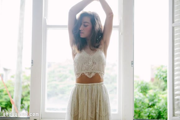 她與蕾絲的愛戀：唯美浪漫的品牌婚紗穿搭 -  itrip.net.cn