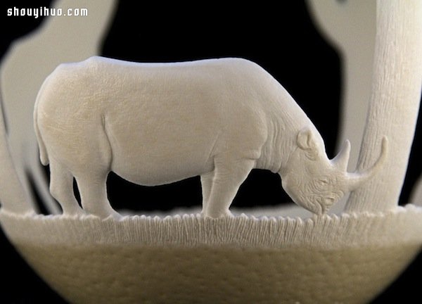 鴕鳥蛋雕刻出層次細(xì)膩又立體的非洲野生動物 -  itrip.net.cn