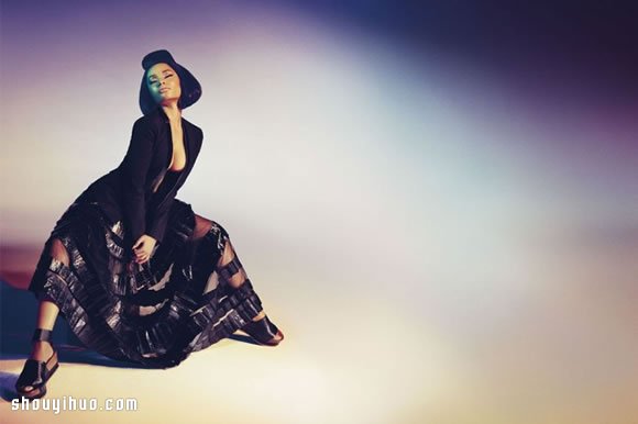 Roberto Cavalli 2015春夏熱帶風(fēng)情服飾 -  itrip.net.cn