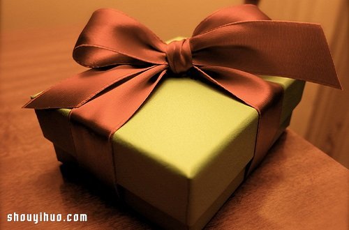 如何用絲帶包裝禮盒 包裝絲帶捆綁DIY圖解 -  itrip.net.cn