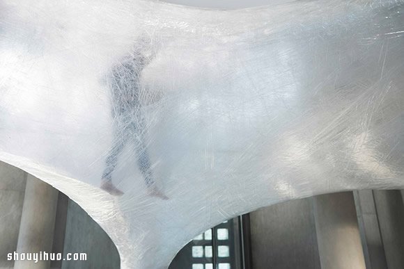 蠶繭般的異形物體 時(shí)裝品牌 COS 的裝置藝術(shù) -  itrip.net.cn
