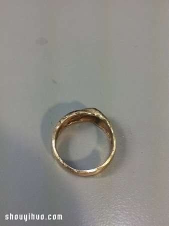 完全走樣變形的婚戒 修復(fù)后就像新的一樣！ -  itrip.net.cn