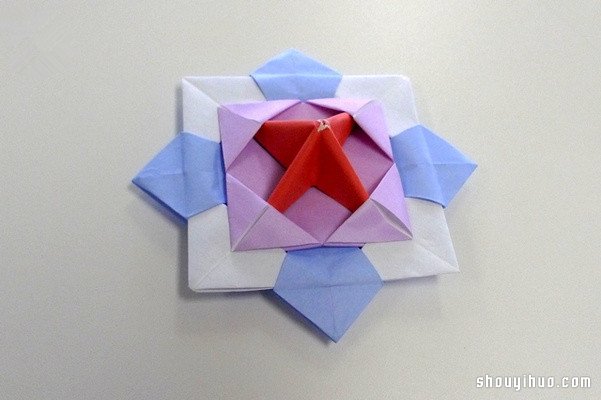 紙陀螺的制作方法 紙陀螺的折法圖解教程 -  itrip.net.cn