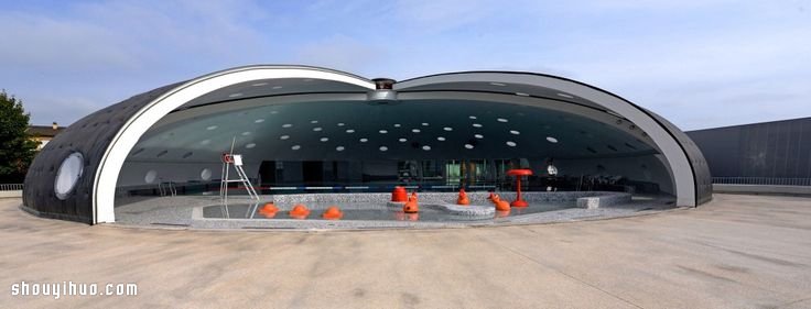 法國 Lingolsheim 蘑菇般穹頂公共游泳池 -  itrip.net.cn