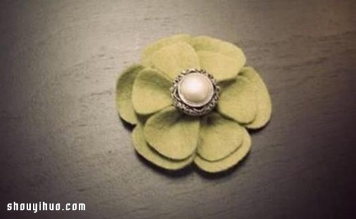 不用針線的復古風毛氈布花手工制作圖解教程 -  itrip.net.cn