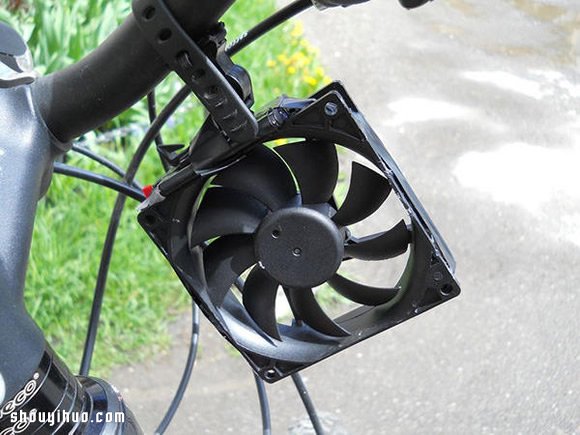 DIY簡易型風力充電器 邊騎車邊給手機充電 -  itrip.net.cn