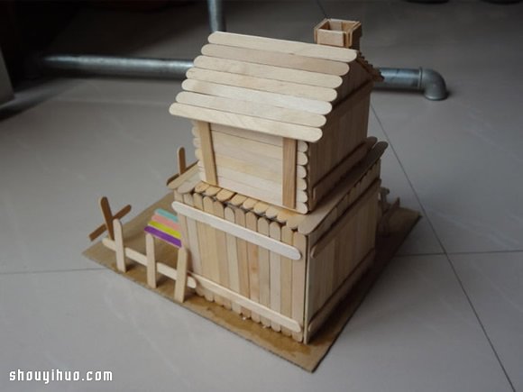 雪糕棍廢物利用DIY制作兩層樓小別墅模型 -  itrip.net.cn