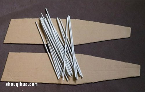 利用舊報(bào)紙和瓦楞紙編織制作漂亮婚車(chē)模型 -  itrip.net.cn