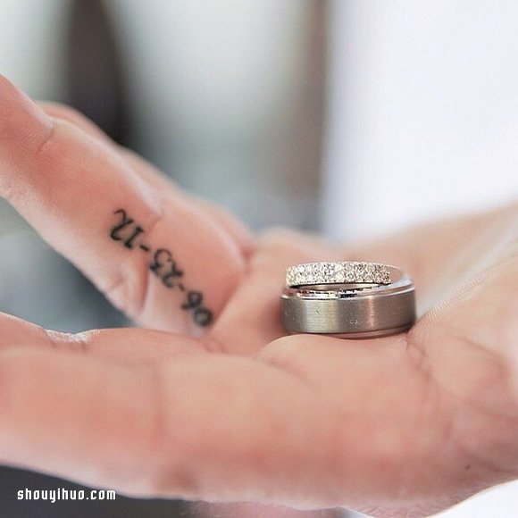 Engagement Rings 新潮紋身婚戒！ -  itrip.net.cn