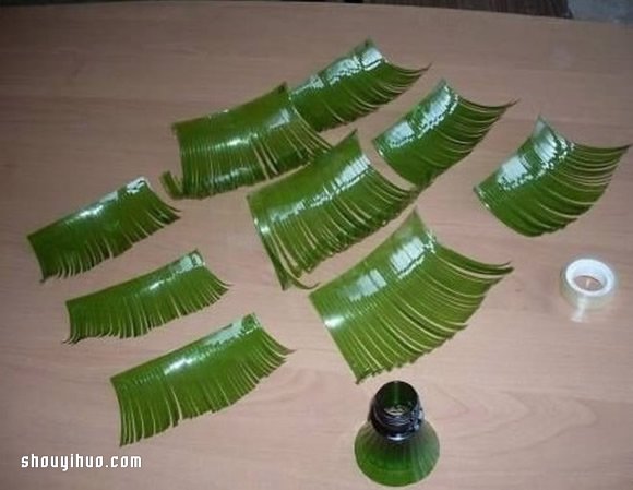 雪碧瓶子制作圣誕樹(shù)的方法圖解教程 -  itrip.net.cn
