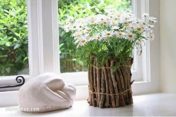 利用枯枝DIY制作田園風(fēng)花瓶的方法圖解 -  itrip.net.cn