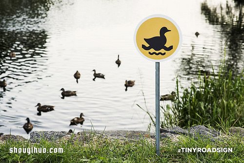 立陶宛為了動物居民打造的溫暖迷你路標 -  itrip.net.cn